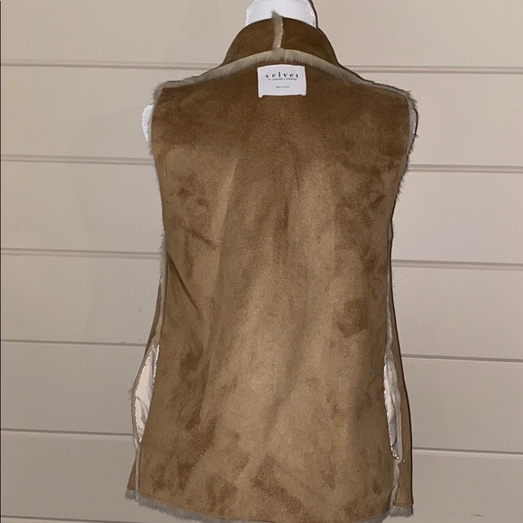 Velvet by Graham & Spencer Reversible Faux Fur Vest Size Small Rare & Sold Out - Picture 6 of 13